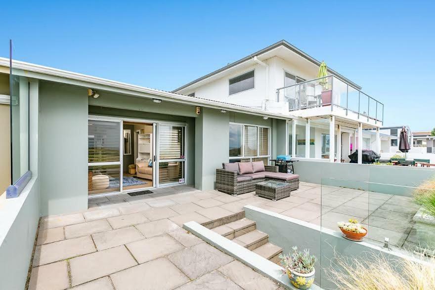 Beachfront Location Apartment Mount Maunganui Bagian luar foto