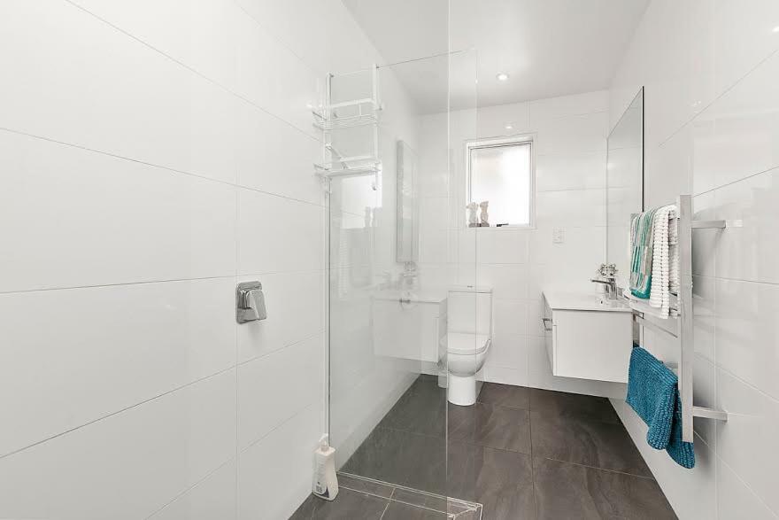 Beachfront Location Apartment Mount Maunganui Bagian luar foto